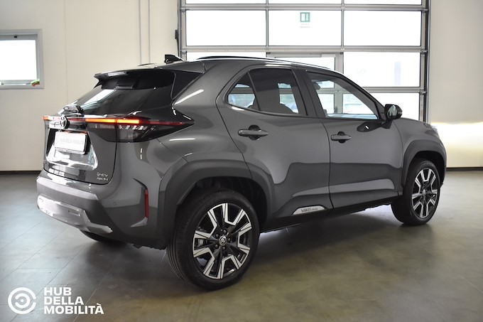 TOYOTA Yaris Cross 1.5 Hybrid 130 CV 5p. E-CVT AWD-i Lounge